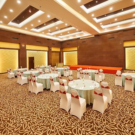 Hotel Halez Chennai Bagian luar foto