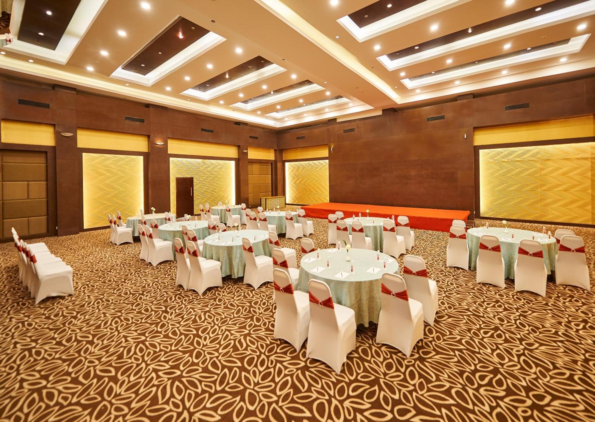 Hotel Halez Chennai Bagian luar foto